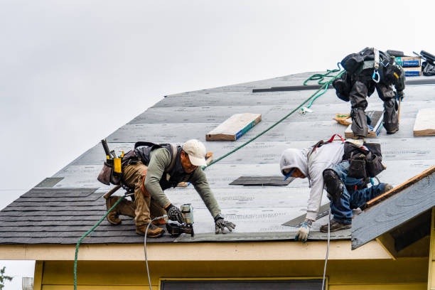Professional Gutter Installation technician working in Netcong, NJ